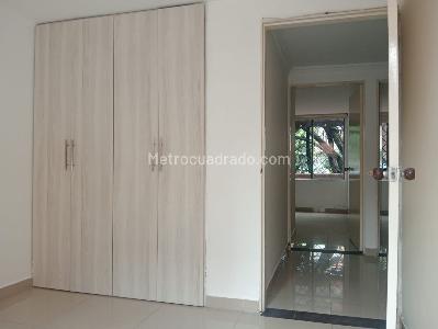 Apartamento de 3 alcobas en venta en Laureles, Medellín, 104 m² · foto 13 de 20