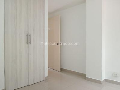 Apartamento de 3 alcobas en venta en Laureles, Medellín, 104 m² · foto 16 de 20