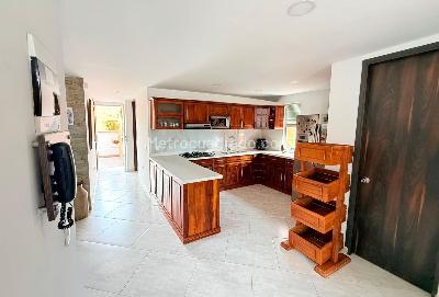 Apartamento de 5 alcobas en venta en Belen, Medellín, 162 m² · foto 5 de 17