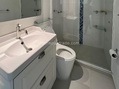 Apartamento en arriendo en Laureles, Medellín · foto 13 de 14