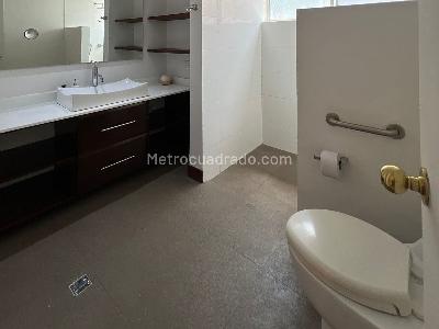 Apartamento en arriendo en Laureles, Medellín · foto 14 de 14