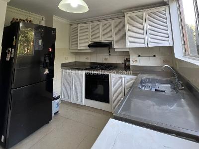 Apartamento en arriendo en Laureles, Medellín · foto 4 de 14