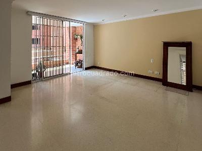 Apartamento en arriendo en Laureles, Medellín · foto 5 de 14