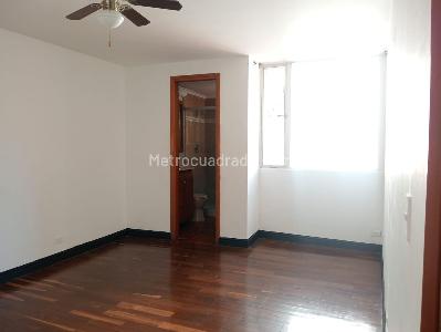 Apartamento de 3 alcobas en venta en Laureles, Medellín, 105 m² · foto 12 de 18