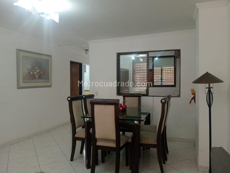 Apartamento Amoblado de 3 Alcobas en La América - 4