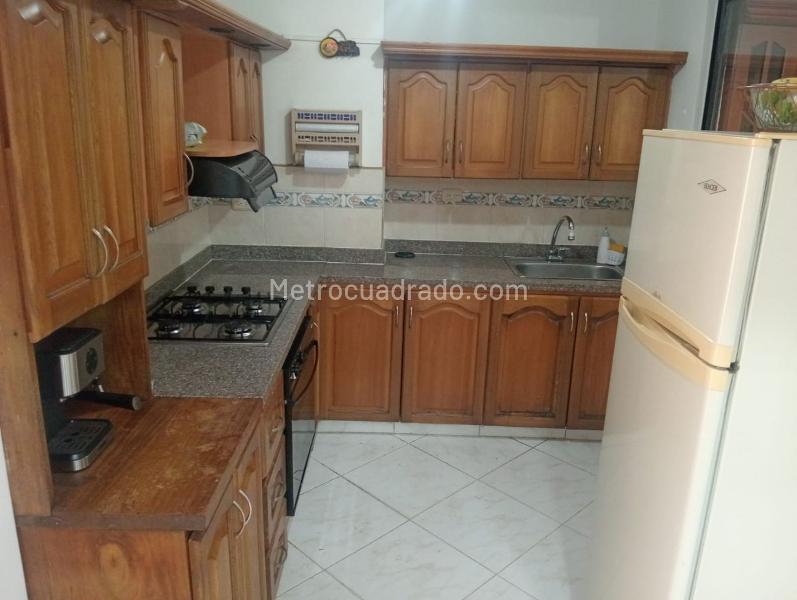 Amplio Apartamento de 3 Alcobas en La América - 6