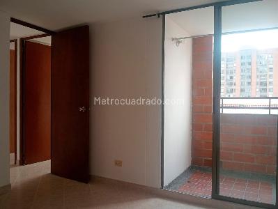 Apartamento de 3 alcobas en arriendo en Carlos E. Restrepo, Medellín, 75 m² · foto 10 de 17