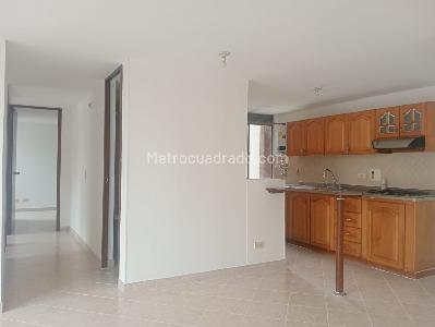 Apartamento de 3 alcobas en arriendo en Carlos E. Restrepo, Medellín, 75 m² · foto 2 de 17