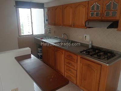 Apartamento de 3 alcobas en arriendo en Carlos E. Restrepo, Medellín, 75 m² · foto 7 de 17