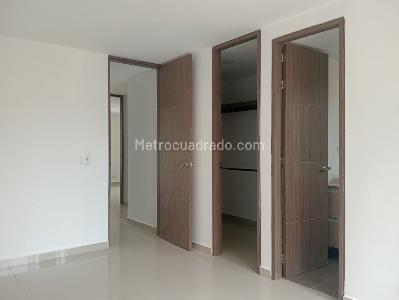 Apartamento en venta en Laureles, Medellín · foto 8 de 18