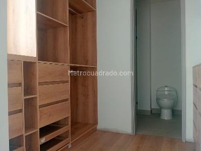 Apartamento de 3 alcobas en venta en Laureles, Medellín, 153 m² · foto 16 de 19