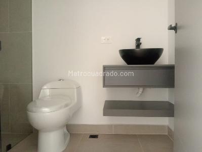 Apartamento de 3 alcobas en venta en Laureles, Medellín, 153 m² · foto 17 de 19