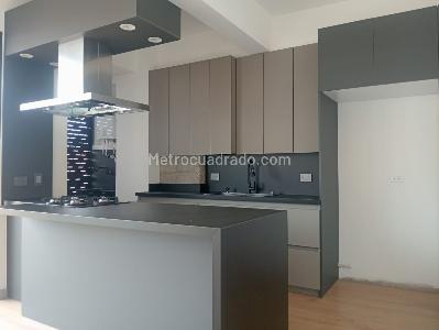 Apartamento de 3 alcobas en venta en Laureles, Medellín, 153 m² · foto 5 de 19