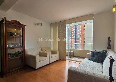 Apartamento de 3 alcobas en venta en Belen, Medellín, 80 m² · foto 2 de 13