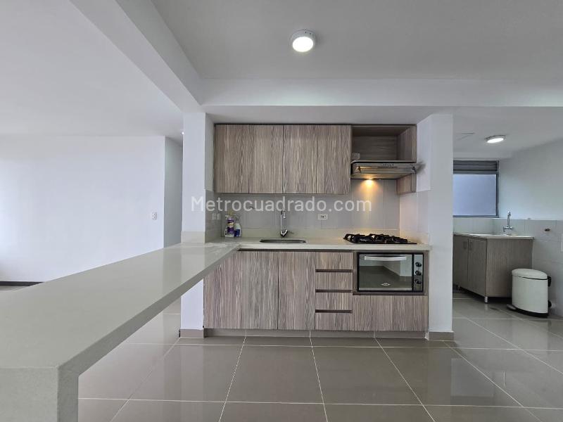 Apartamento Moderno de 3 Alcobas con Piscina en Belén - 6