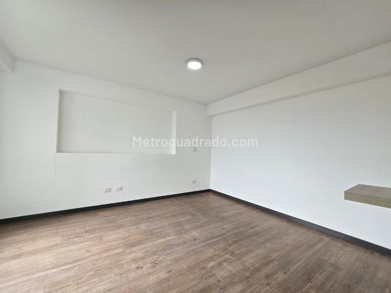 Apartamento Moderno de 3 Alcobas con Piscina en Belén - 8