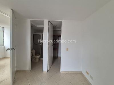 Apartamento de 3 alcobas en venta en Laureles, Medellín, 78 m² · foto 12 de 18