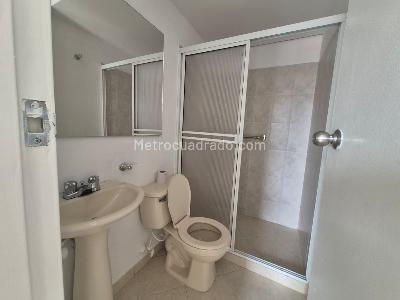 Apartamento de 3 alcobas en venta en Laureles, Medellín, 78 m² · foto 18 de 18