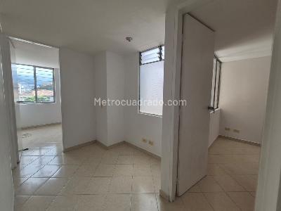 Apartamento de 3 alcobas en venta en Laureles, Medellín, 78 m² · foto 5 de 18
