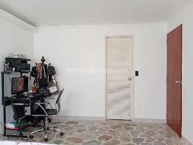 Apartamento en venta en Laureles, Medellín · foto 13 de 19