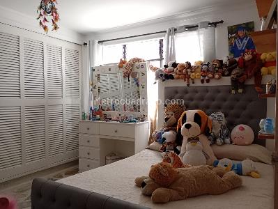 Apartamento en venta en Laureles, Medellín · foto 14 de 19
