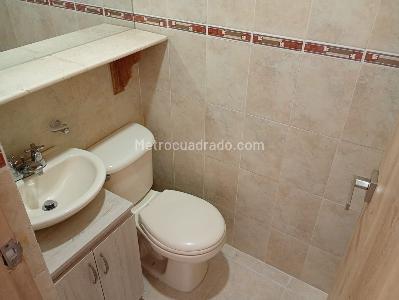 Apartamento de 3 alcobas en arriendo en Laureles, Medellín, 120 m² · foto 16 de 20