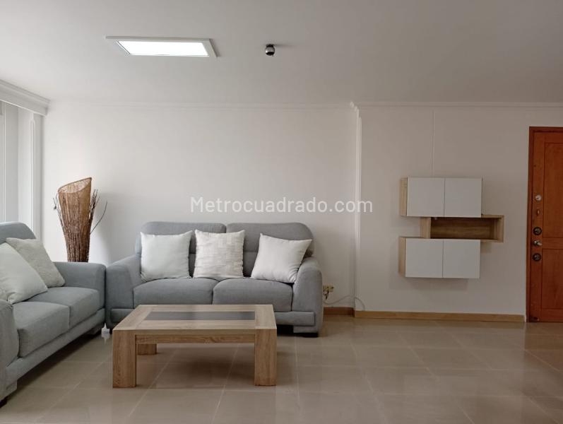 Spacious 3BR Apartment in Laureles - 3