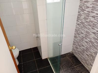 Apartamento de 3 alcobas en arriendo en La Castellana, Medellín, 150 m² · foto 14 de 17
