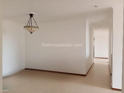 Apartamento de 3 alcobas en arriendo en La Castellana, Medellín, 150 m² · foto 4 de 17