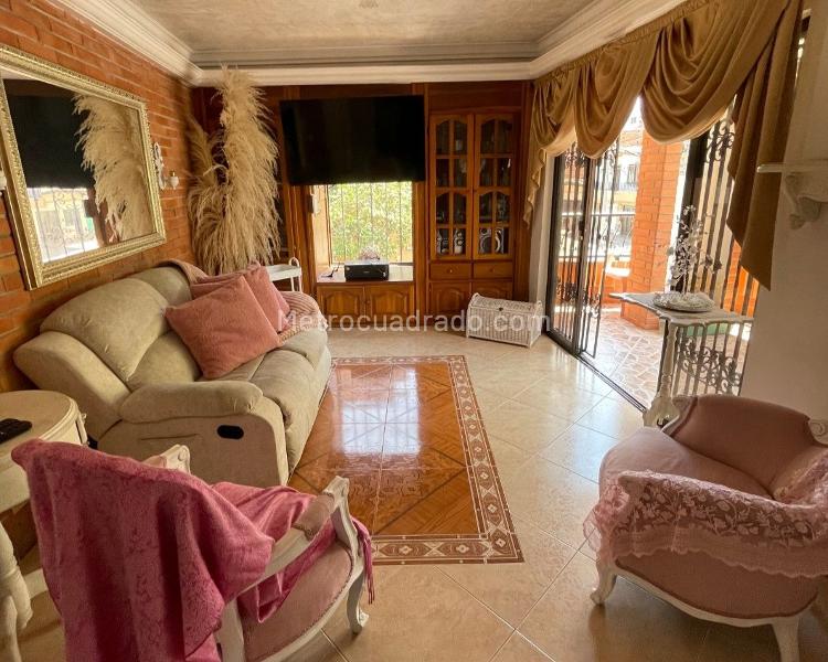 Independent 2BR Apartment for Rent in Belen