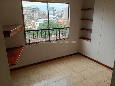 Apartamento en venta en Laureles, Medellín · foto 10 de 17
