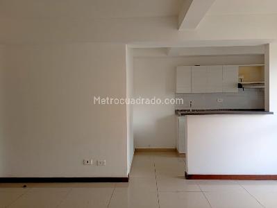 Apartamento de 2 alcobas en arriendo en La America, Medellín, 65 m² · foto 3 de 17