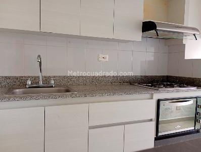 Apartamento de 2 alcobas en arriendo en La America, Medellín, 65 m² · foto 7 de 17