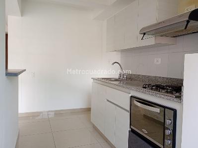 Apartamento de 2 alcobas en arriendo en La America, Medellín, 65 m² · foto 8 de 17