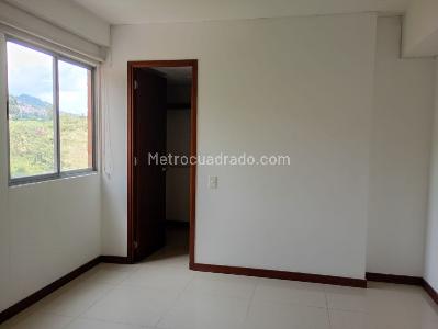 Apartamento de 2 alcobas en arriendo en La America, Medellín, 65 m² · foto 9 de 17