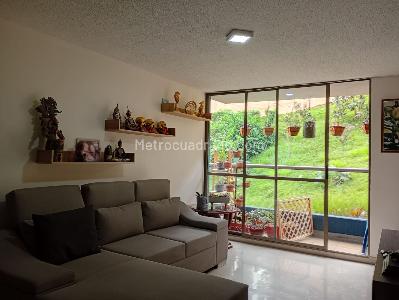 Apartamento en venta en La America, Medellín · foto 2 de 18