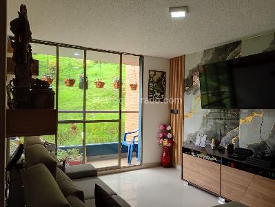 Apartamento en venta en La America, Medellín · foto 3 de 18