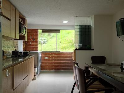 Apartamento en venta en La America, Medellín · foto 8 de 18