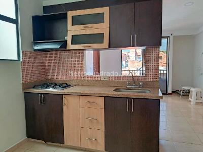 Apartamento de 3 alcobas en venta en Belen, Medellín, 64 m² · foto 3 de 14