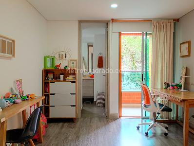 Apartamento en venta en Laureles, Medellín · foto 13 de 16