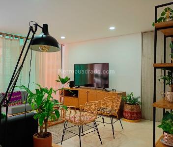 Apartamento en venta en Laureles, Medellín · foto 2 de 16