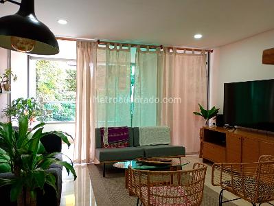 Apartamento en venta en Laureles, Medellín · foto 3 de 16