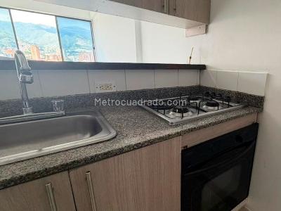 Apartamento de 3 alcobas en venta en Laureles, Medellín, 58 m² · foto 7 de 18