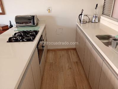 Apartamento en venta en Laureles, Medellín · foto 8 de 18