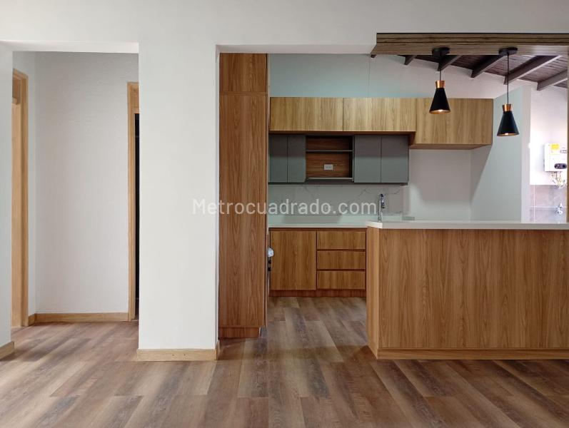 Spacious 3BR Apartment in Quiet Residential Area of Laureles - 5