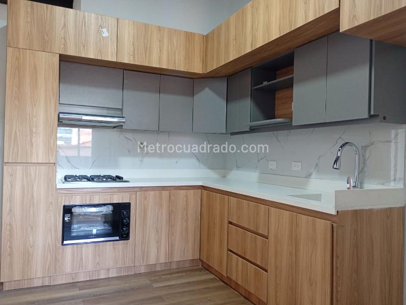Spacious 3BR Apartment in Quiet Residential Area of Laureles - 9