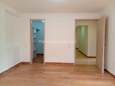 Apartamento de 3 alcobas en venta en Laureles, Medellín, 173 m² · foto 10 de 16