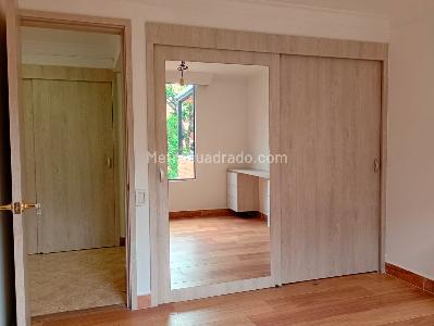 Apartamento de 3 alcobas en venta en Laureles, Medellín, 173 m² · foto 12 de 16