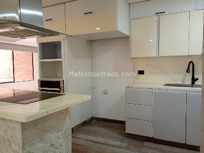 Apartamento de 3 alcobas en venta en Laureles, Medellín, 173 m² · foto 9 de 16
