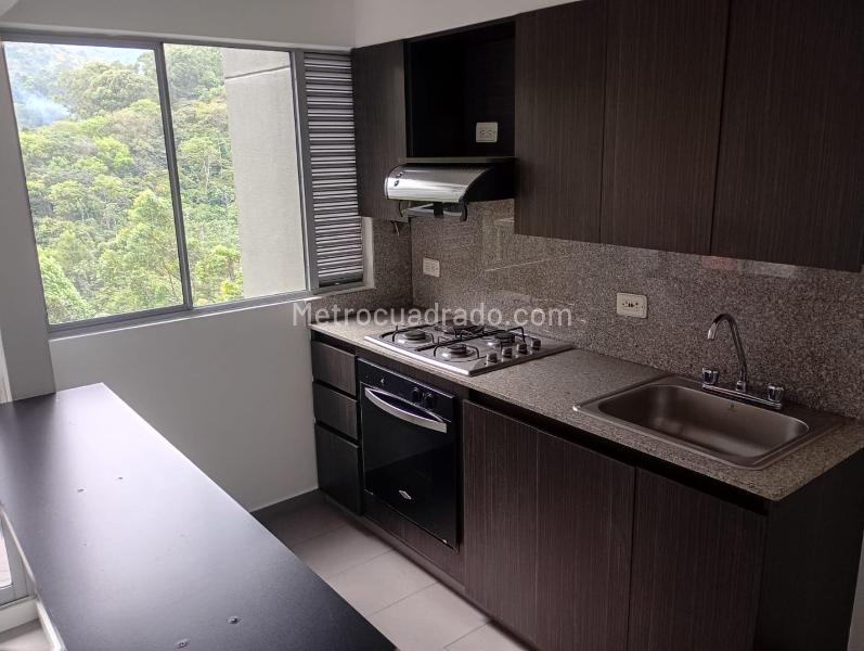 Apartamento de 2 Alcobas en Laureles (Medellín) - 7